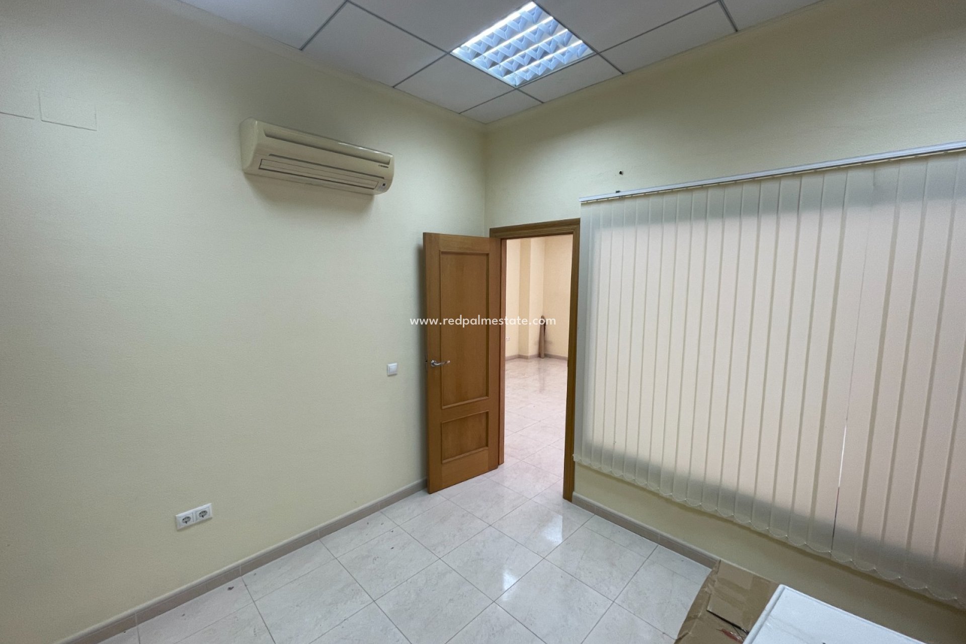 Resale - Villa -
Guardamar del Segura - Guardamar