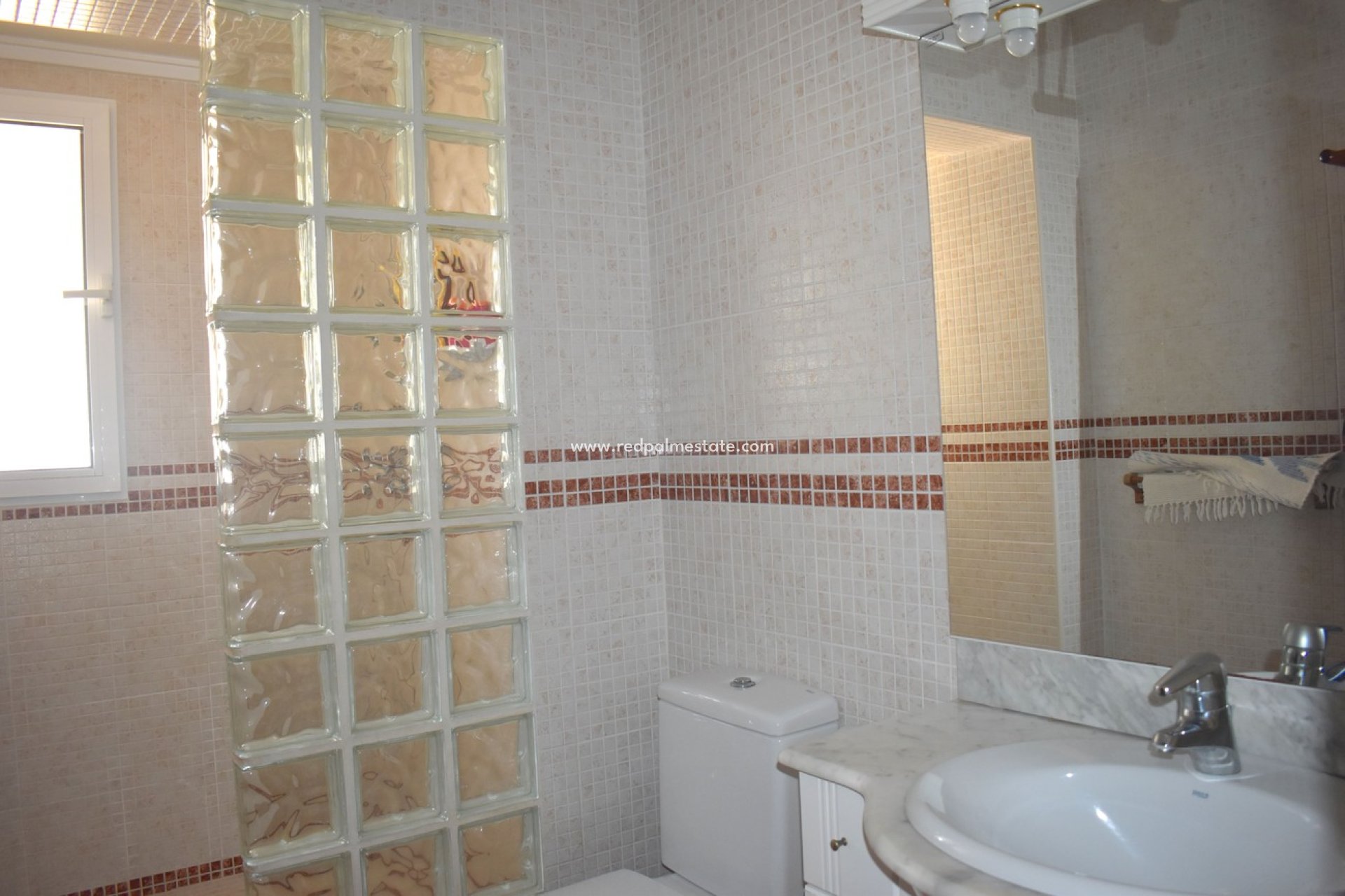 Resale - Villa -
Guardamar del Segura - Guardamar