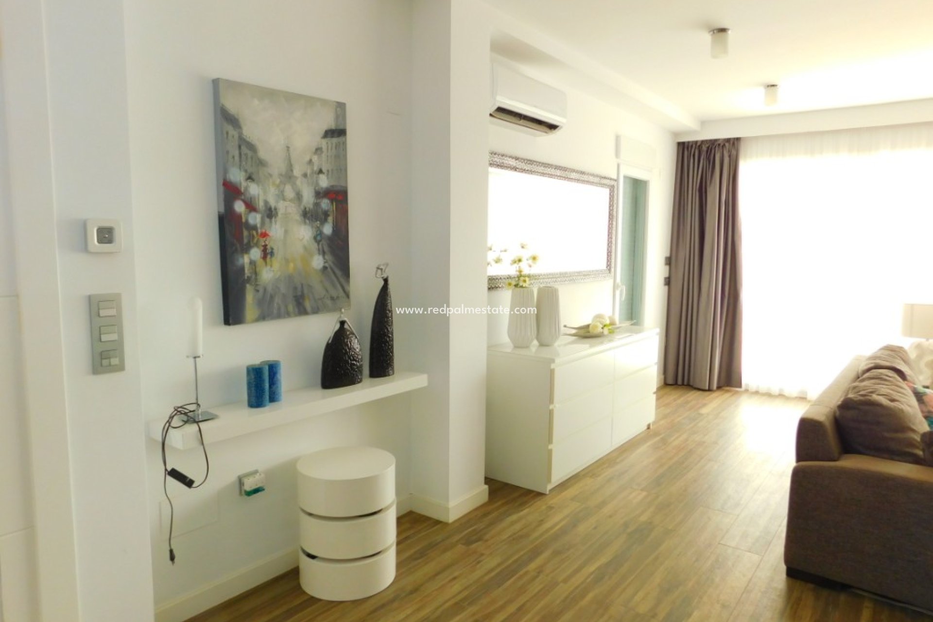 Resale - Villa -
Guardamar del Segura - Guardamar