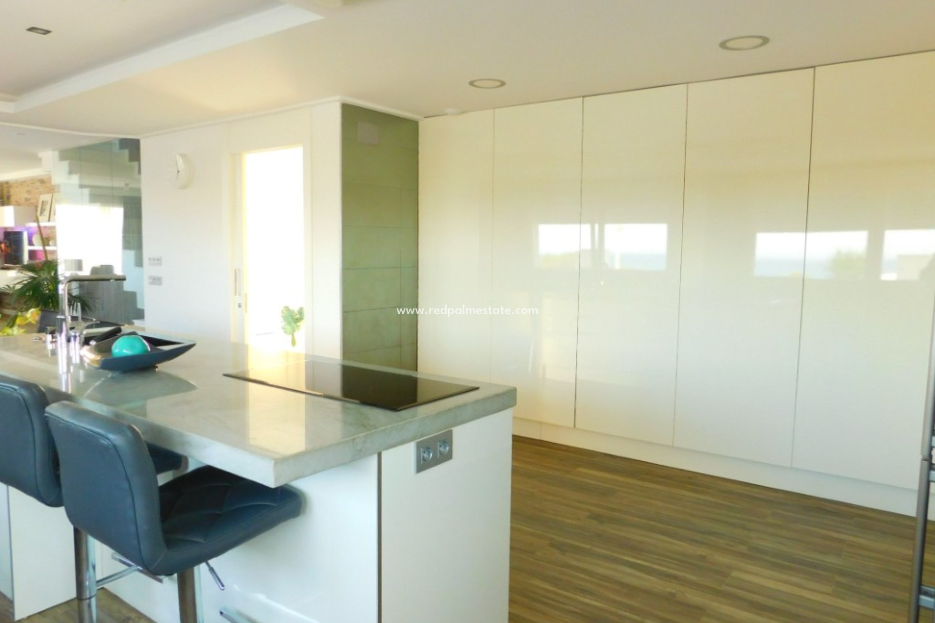 Resale - Villa -
Guardamar del Segura - Guardamar