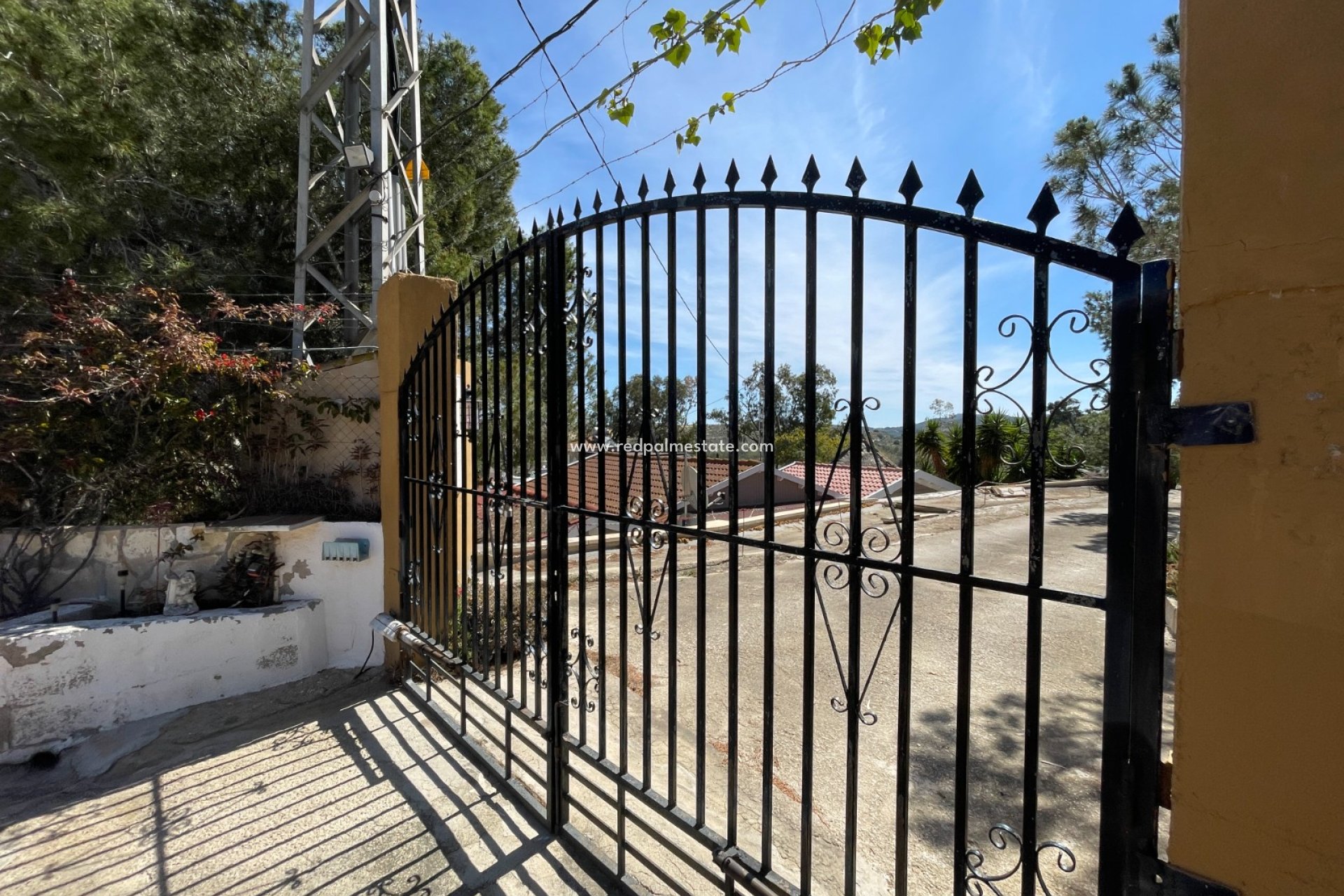 Resale - Villa -
Guardamar del Segura - Guardamar