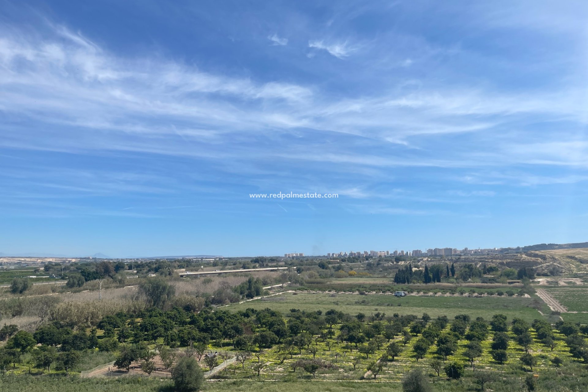 Resale - Villa -
Guardamar del Segura - Guardamar