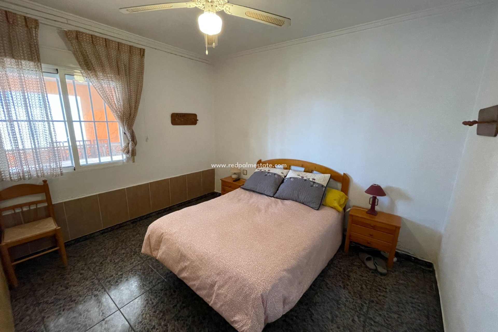 Resale - Villa -
Guardamar del Segura - Guardamar