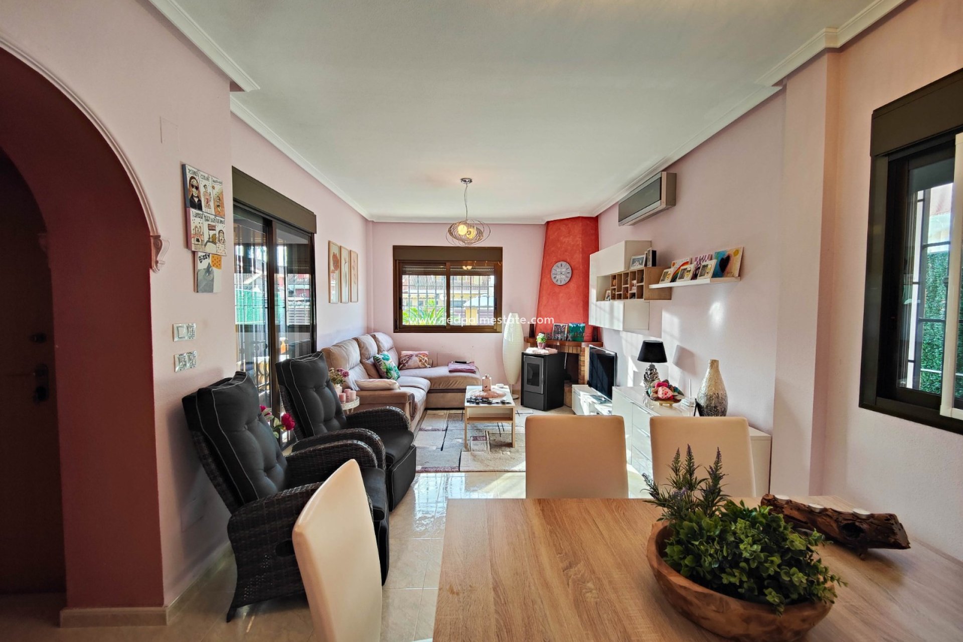 Resale - Villa -
Guardamar del Segura - Guardamar