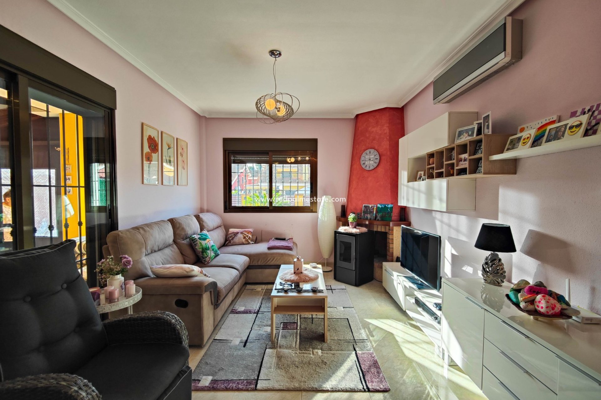 Resale - Villa -
Guardamar del Segura - Guardamar