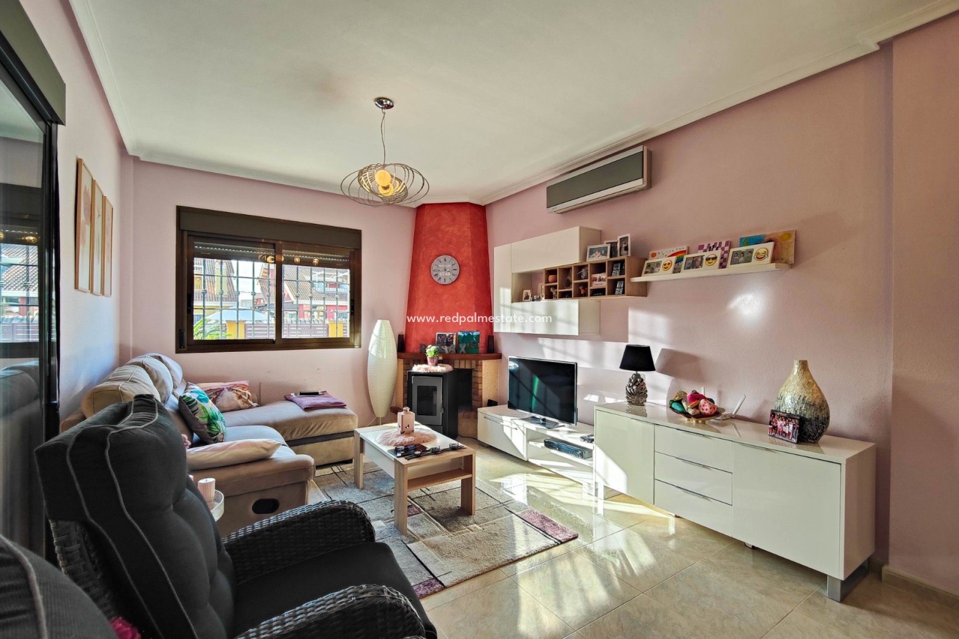 Resale - Villa -
Guardamar del Segura - Guardamar