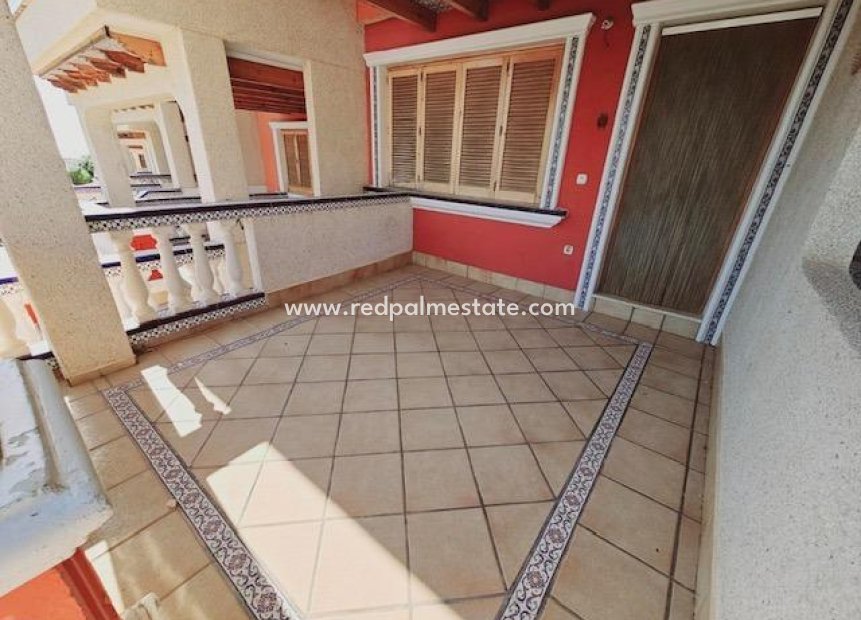 Resale - Villa -
Guardamar del Segura - Guarmar Del Segura