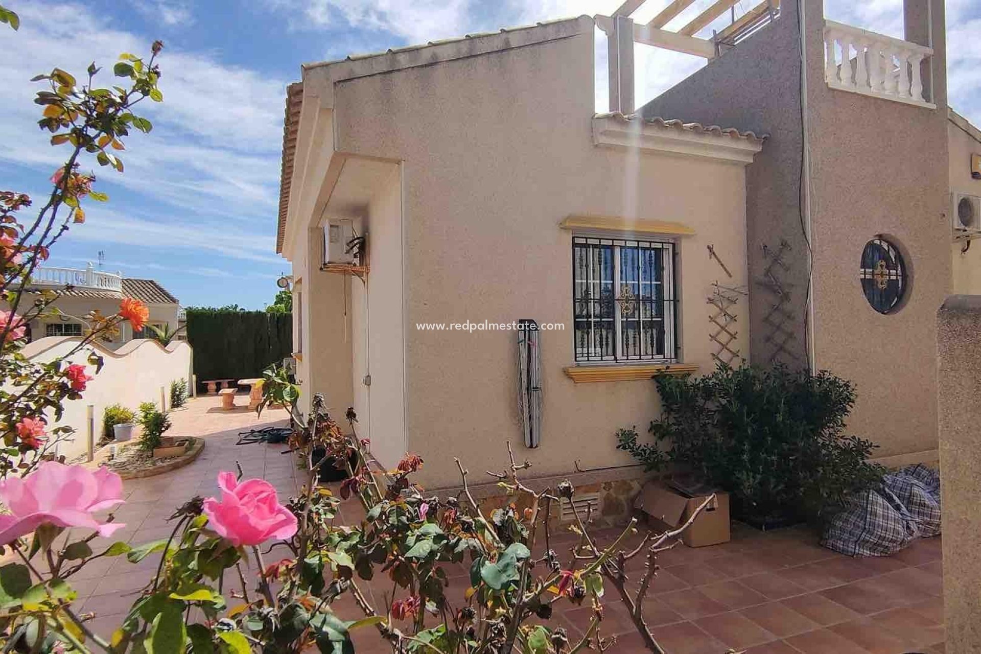 Resale - Villa -
Guardamar del Segura - Urb el raso