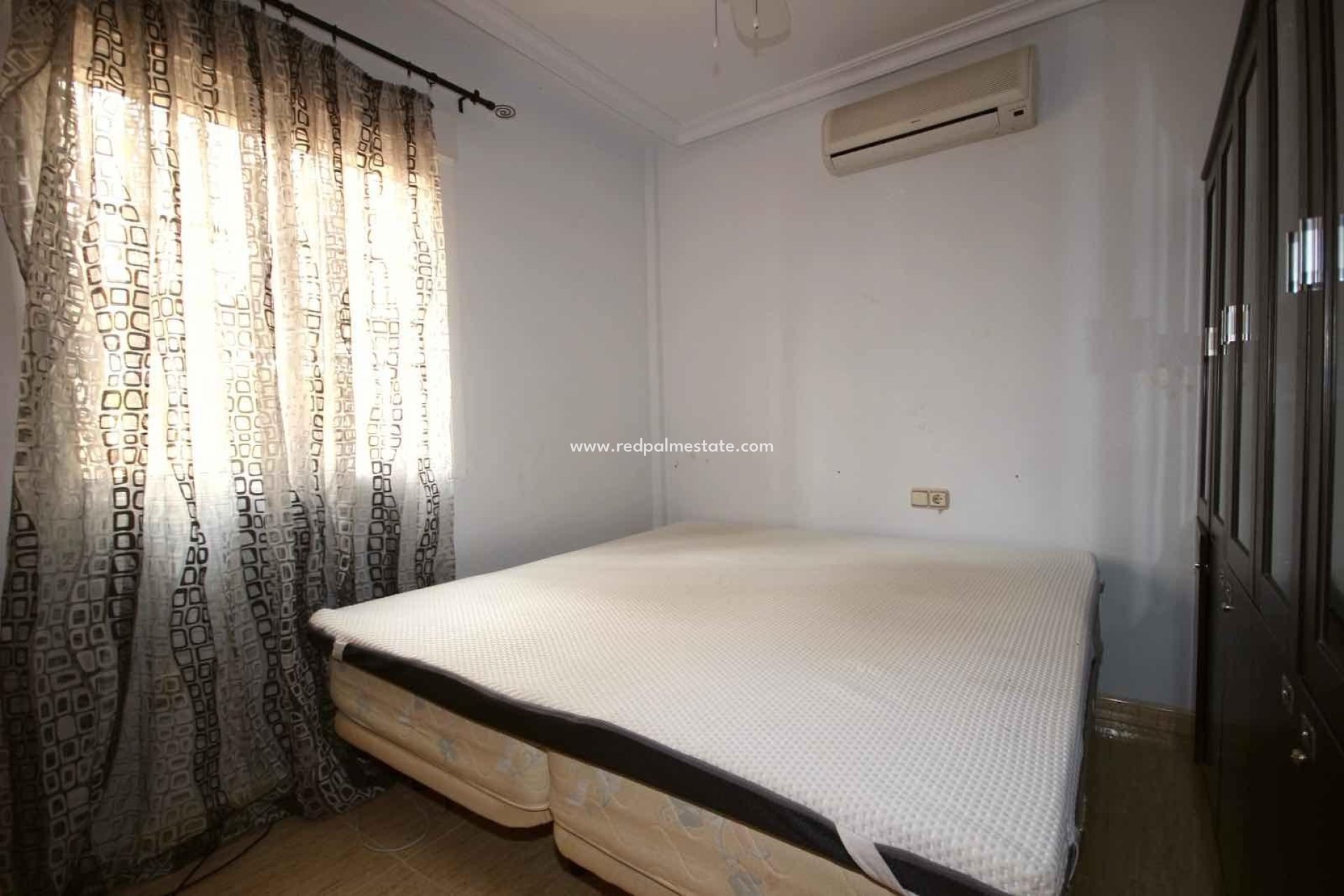 Resale - Villa -
Guardamar del Segura - Urb el raso