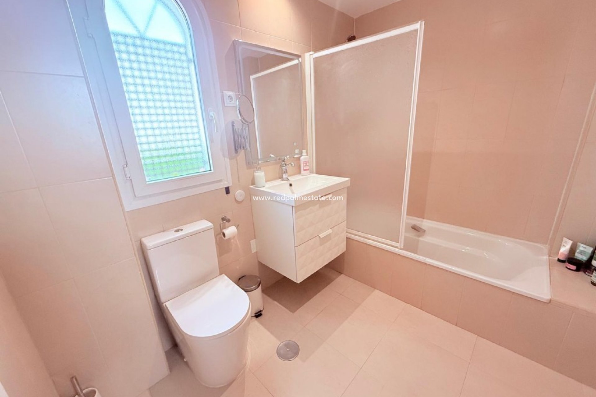 Resale - Villa -
Hacienda Riquelme Golf Resort - Inland