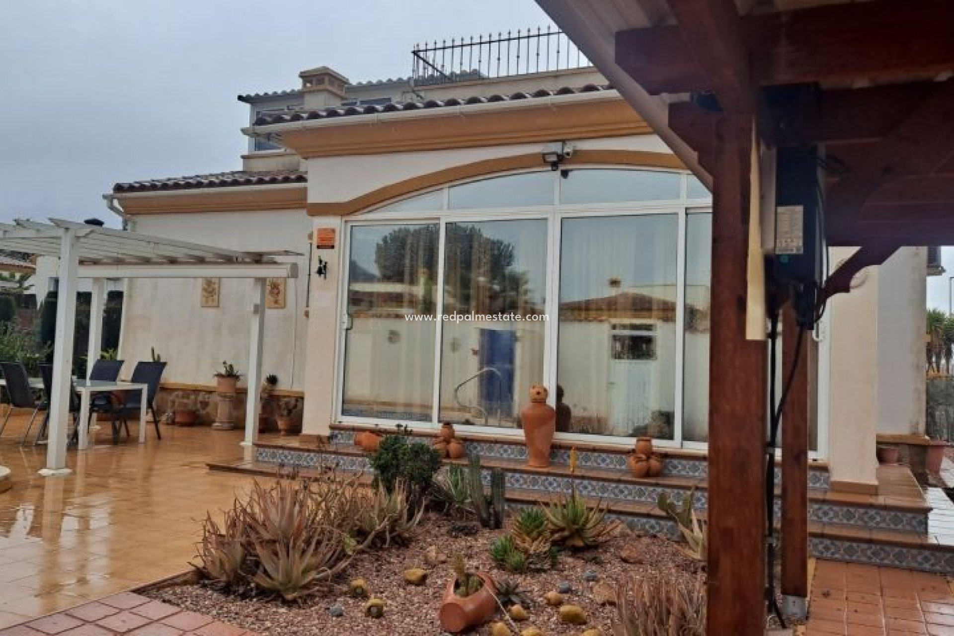 Resale - Villa -
Hondón de las Nieves - Inland