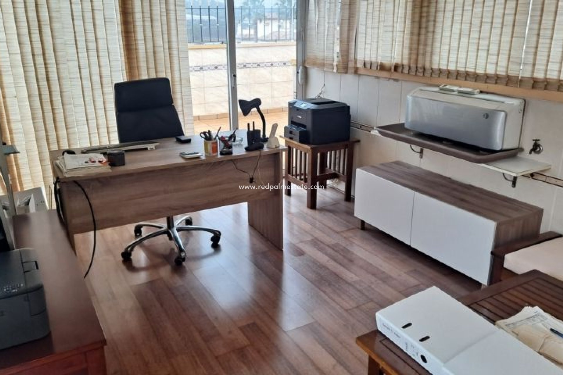 Resale - Villa -
Hondón de las Nieves - Inland