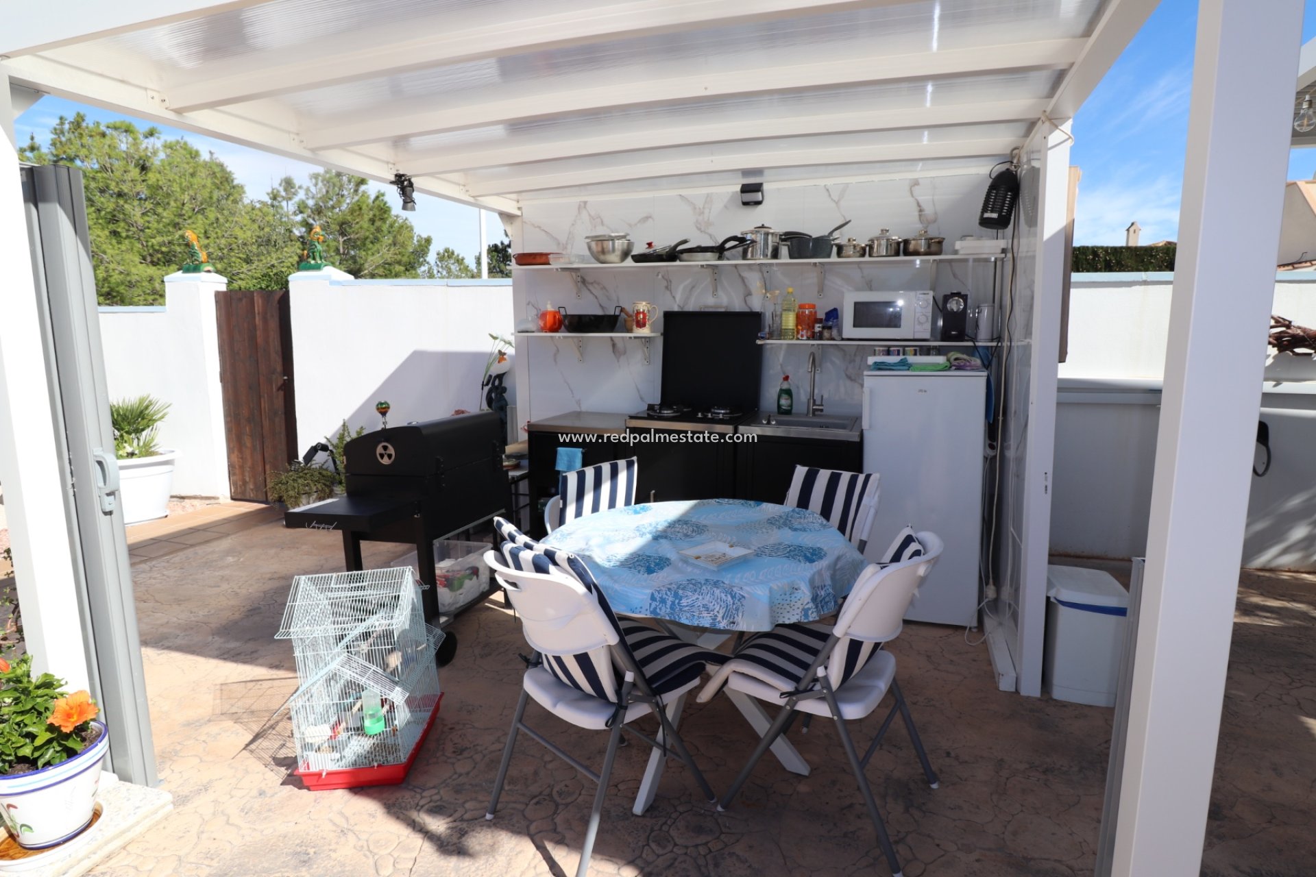 Resale - Villa -
Hondón de las Nieves - Inland