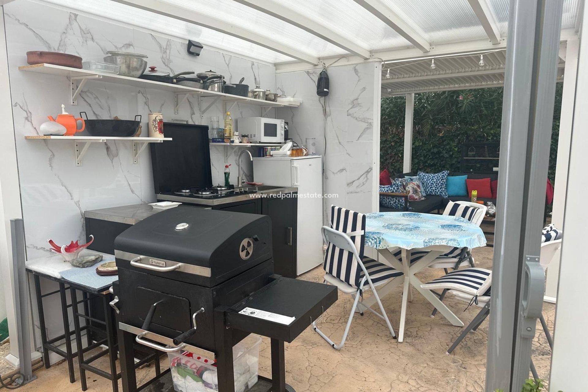 Resale - Villa -
Hondón de las Nieves - Inland