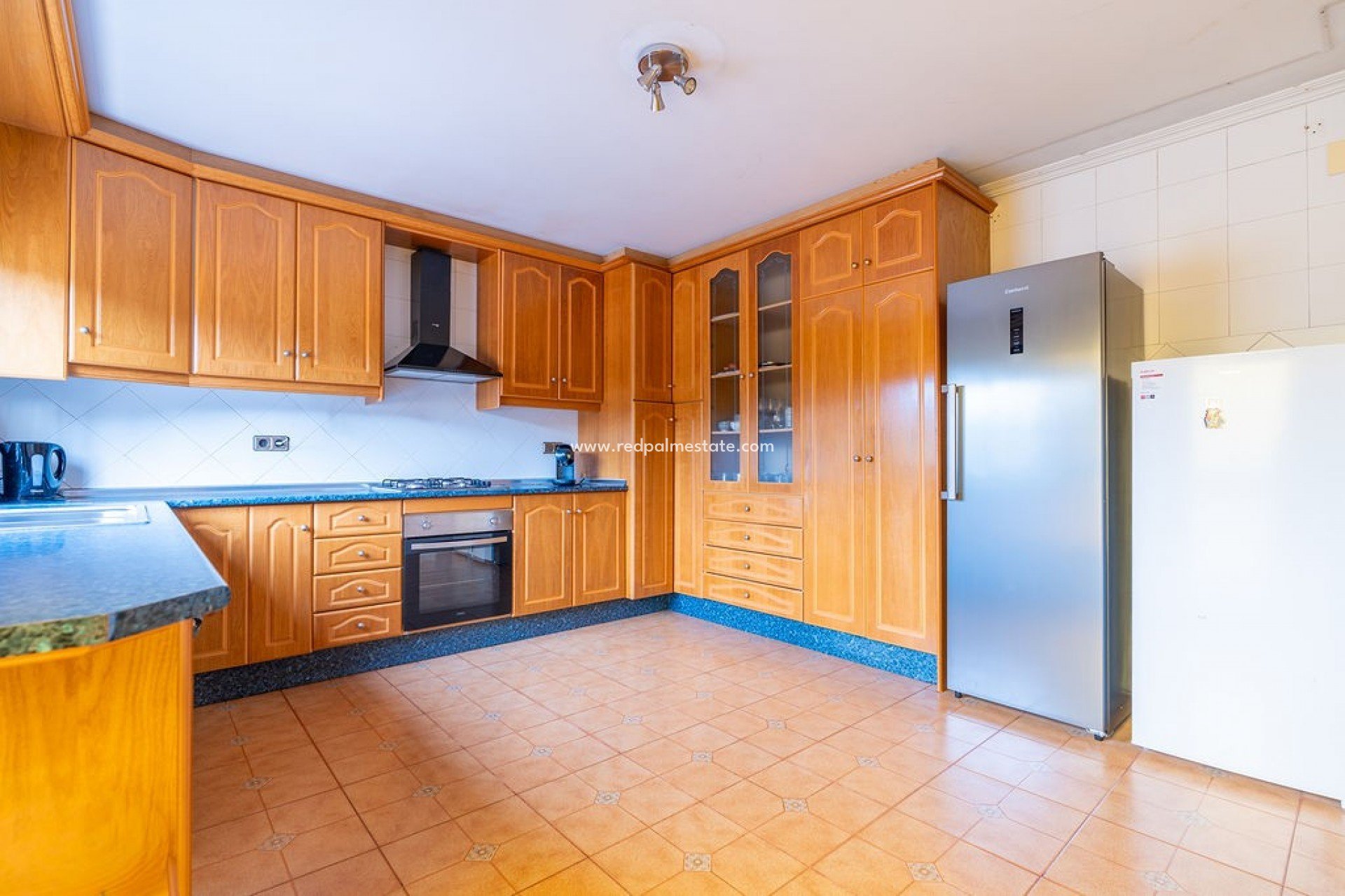 Resale - Villa -
Hondón de las Nieves - Inland