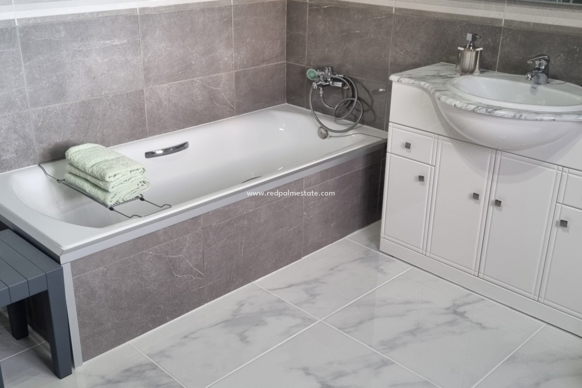 Resale - Villa -
Hondón de los Fráiles - Inland