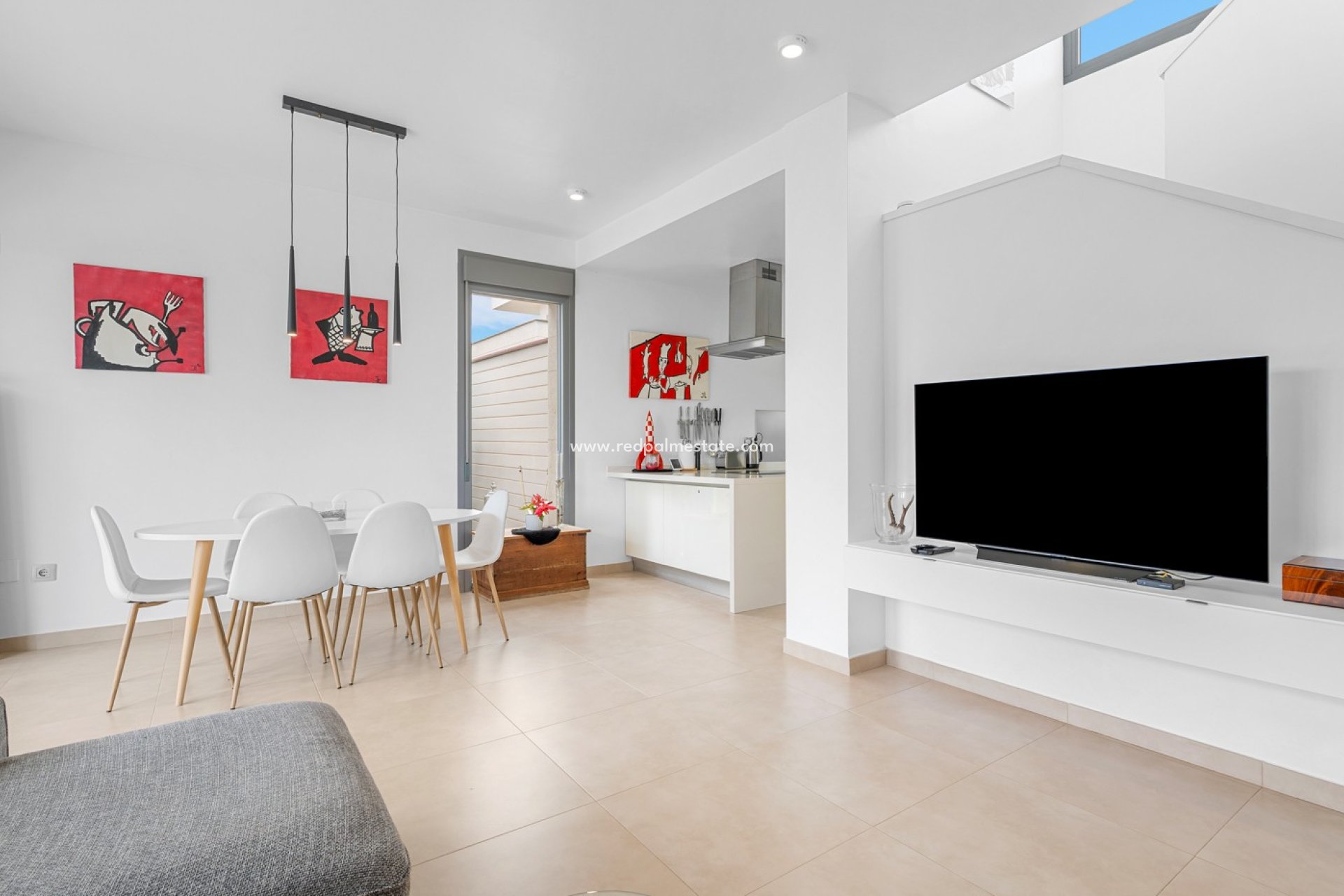 Resale - Villa -
Jacarilla - Inland