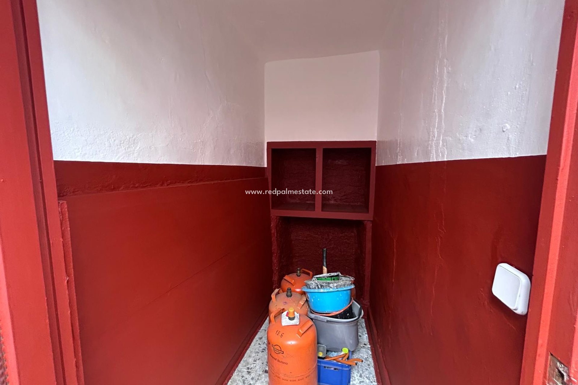 Resale - Villa -
Jacarilla - Inland