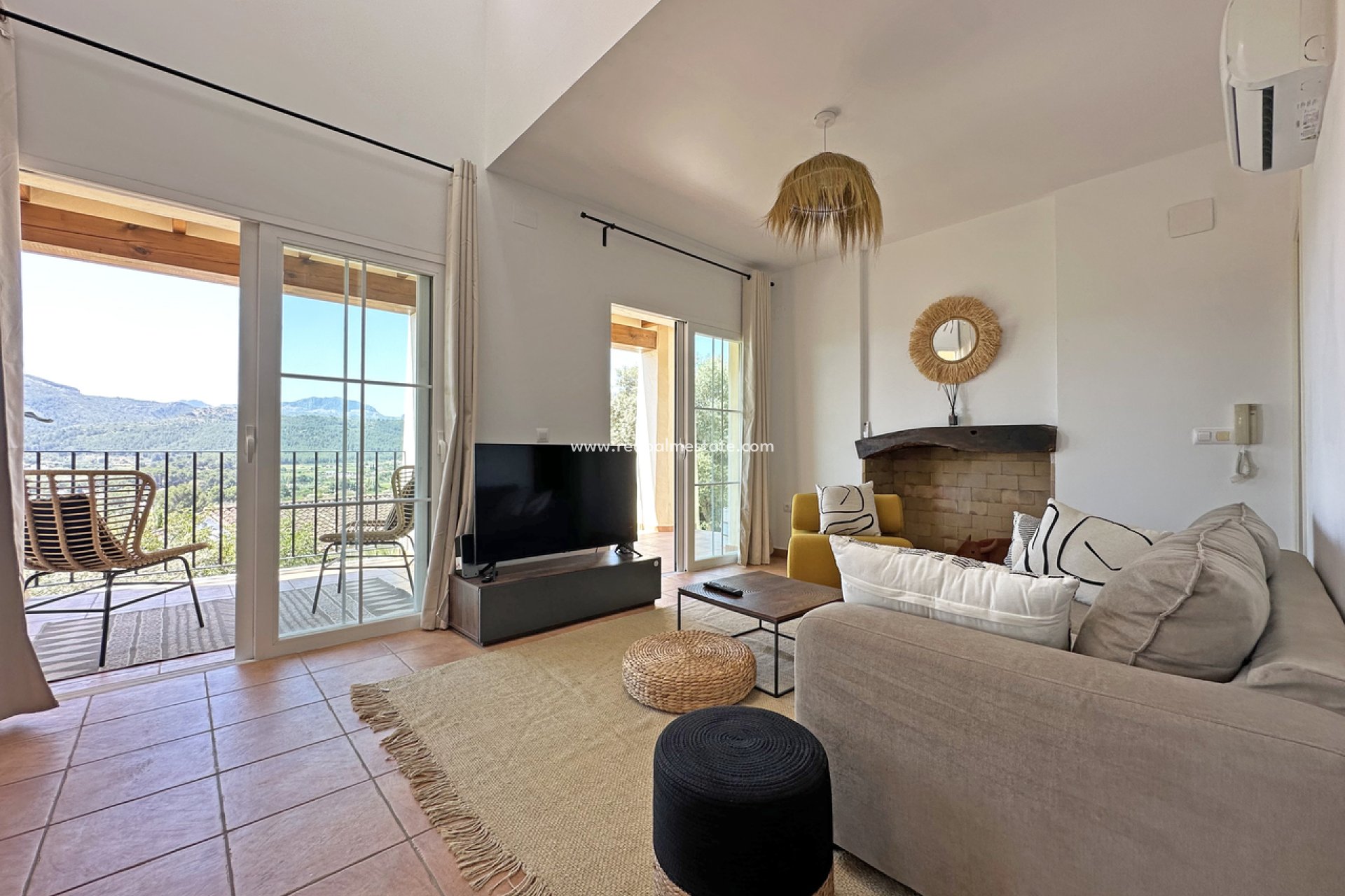 Resale - Villa -
Jalón - Inland