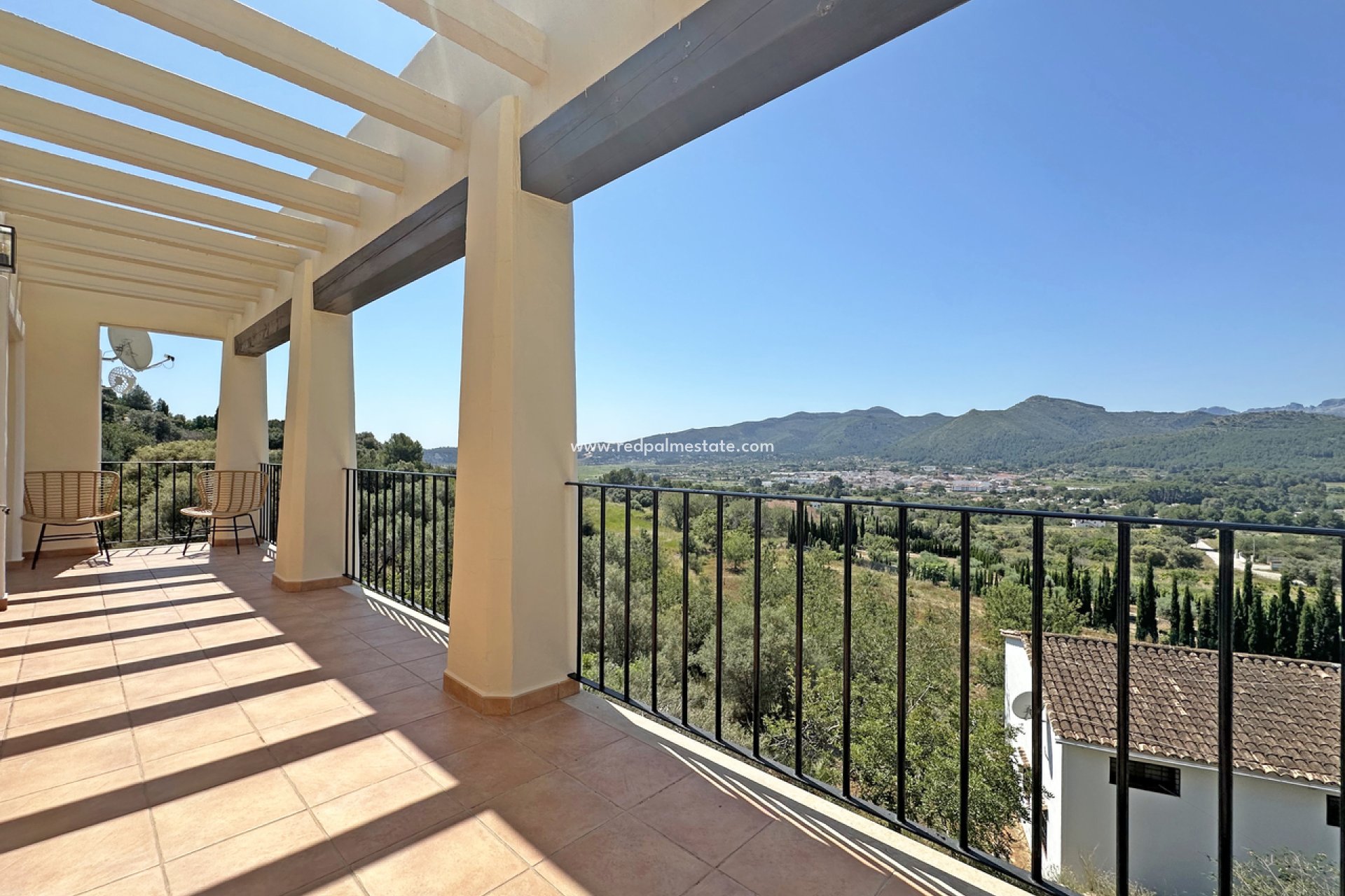 Resale - Villa -
Jalón - Inland