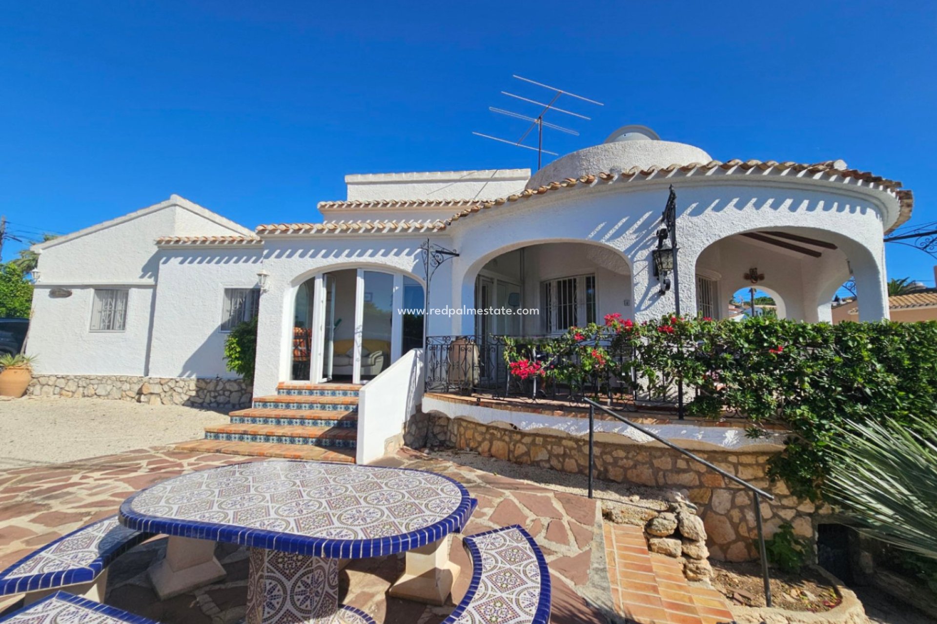 Resale - Villa -
Jávea - Costa Blanca