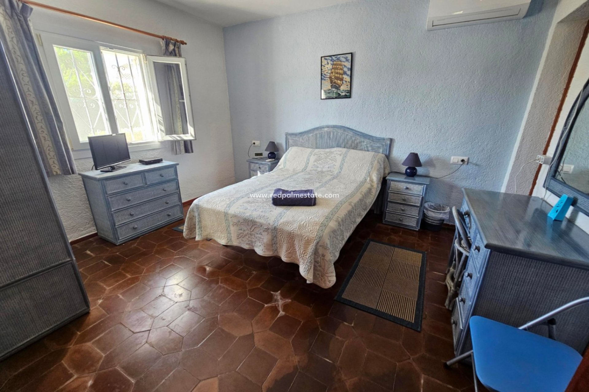 Resale - Villa -
Jávea - Costa Blanca