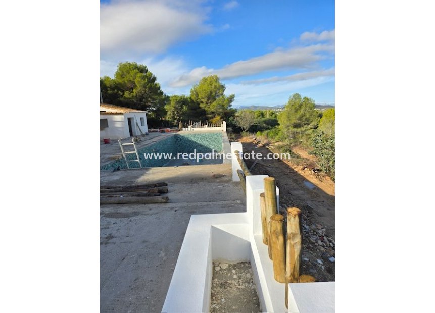 Resale - Villa -
Jávea - Costa Blanca