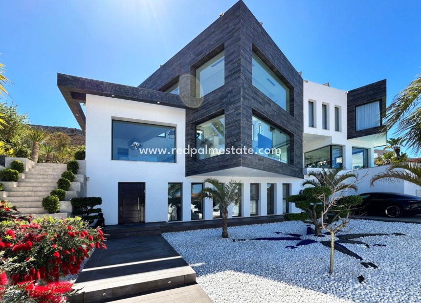 Resale - Villa -
Jávea - Costa Blanca