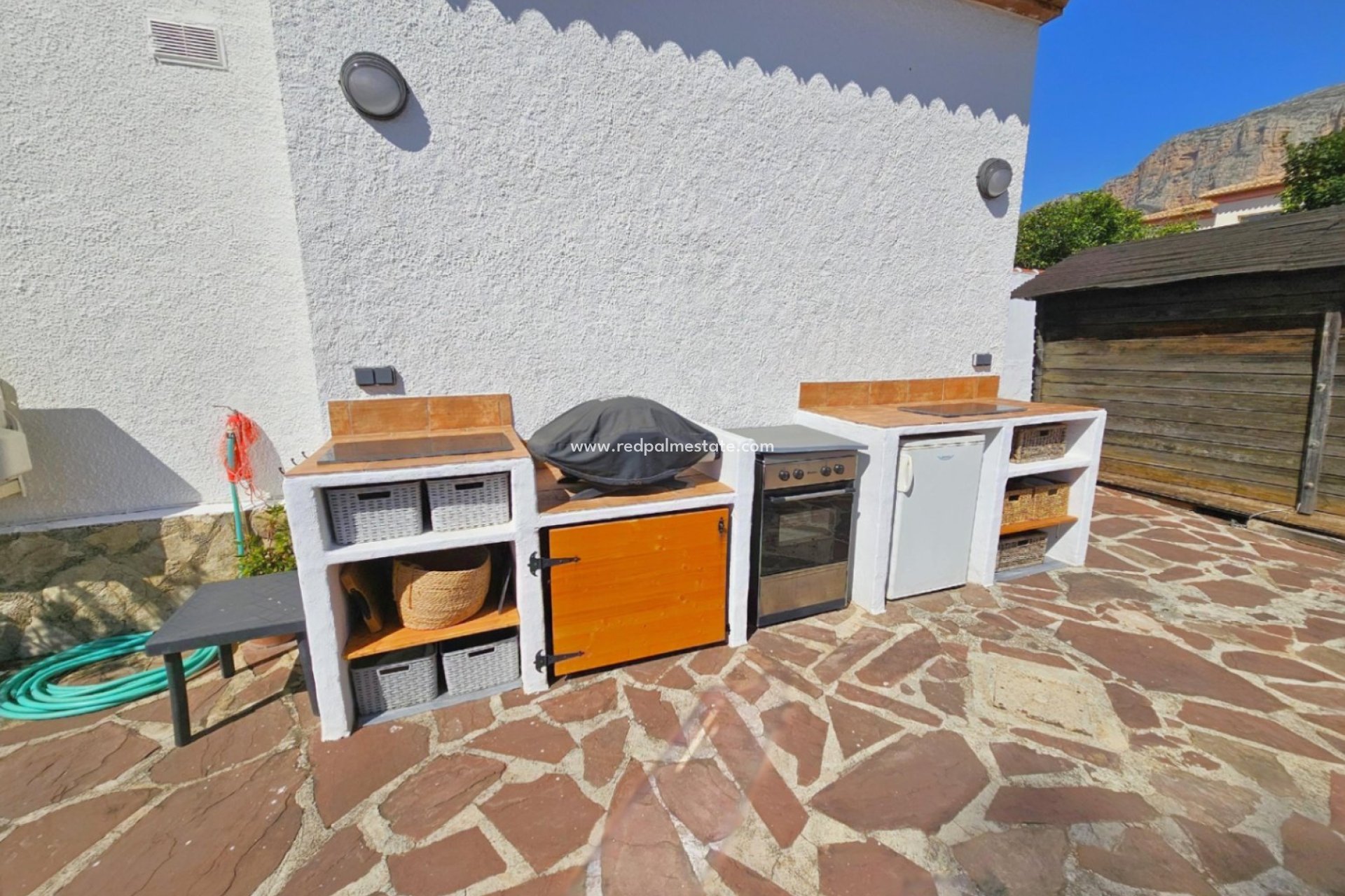 Resale - Villa -
Jávea - Costa Blanca
