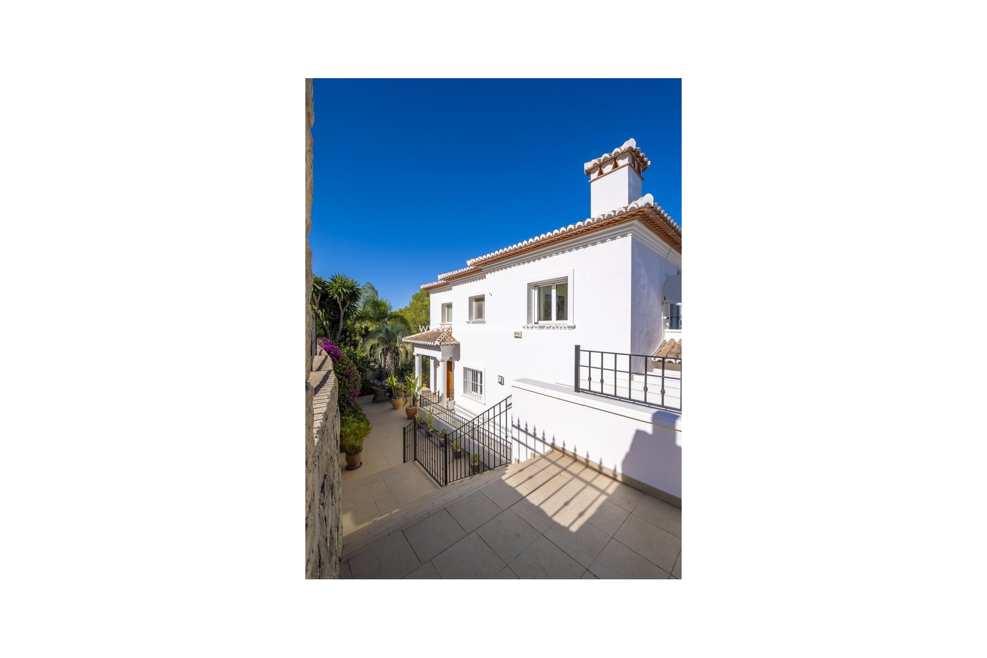 Resale - Villa -
Jávea - Costa Blanca