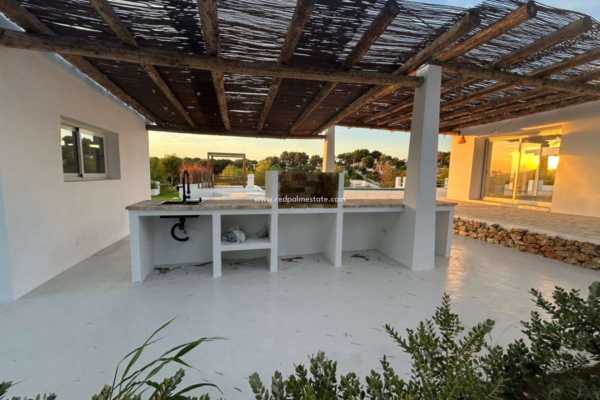 Resale - Villa -
Jávea - Costa Blanca
