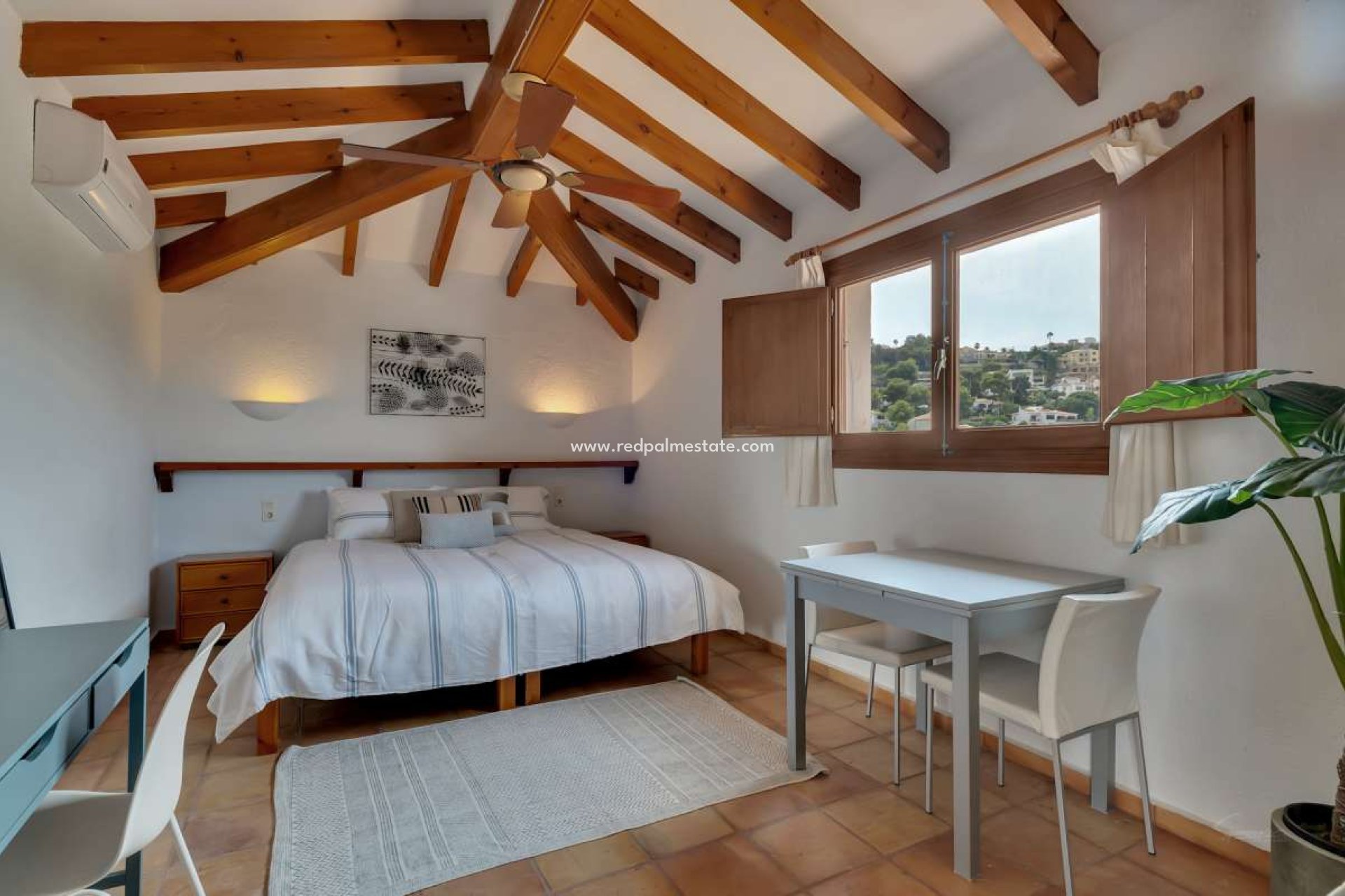 Resale - Villa -
Jávea - Costa Blanca