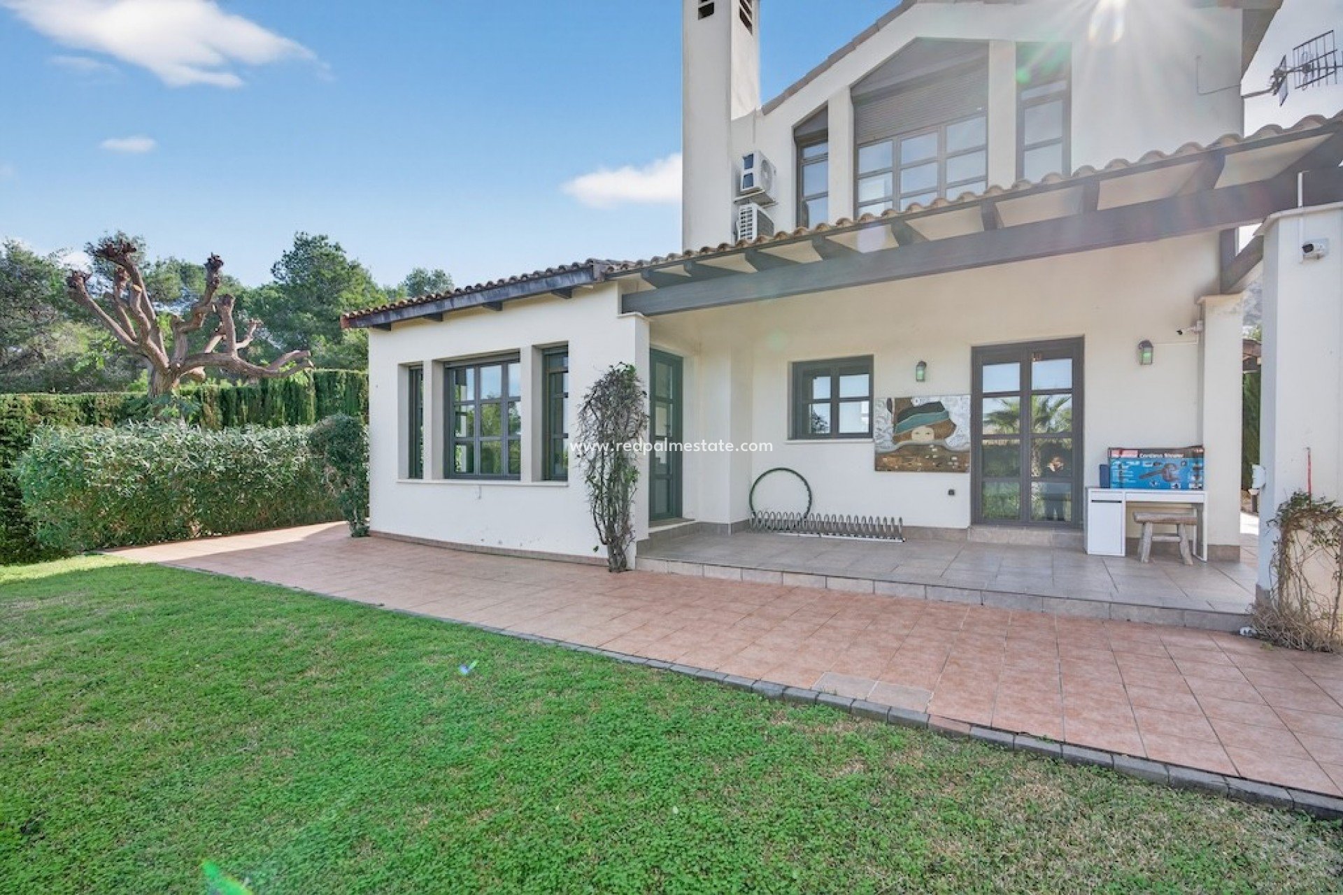 Resale - Villa -
Jávea - Monte Olimpe