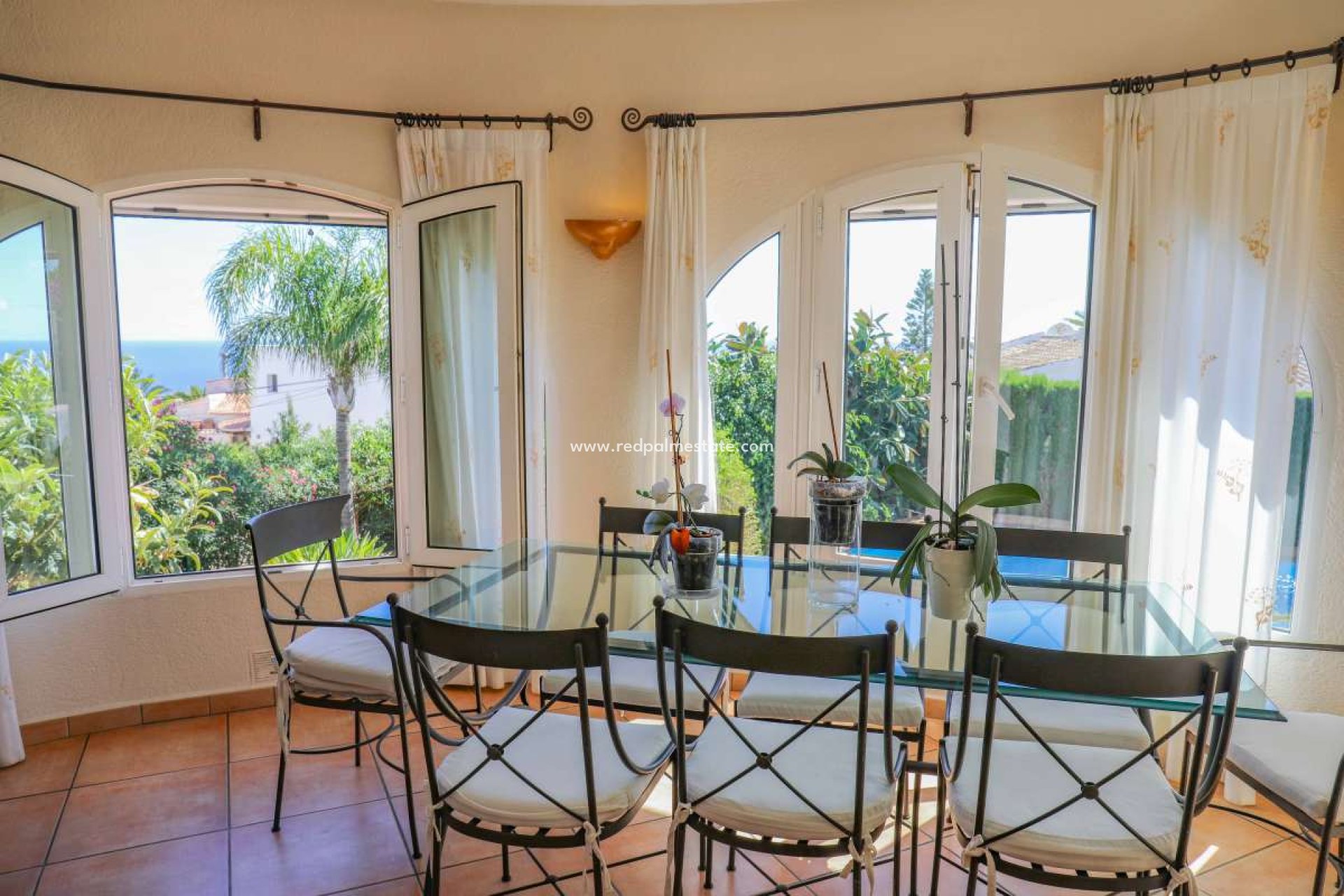 Resale - Villa -
Jávea