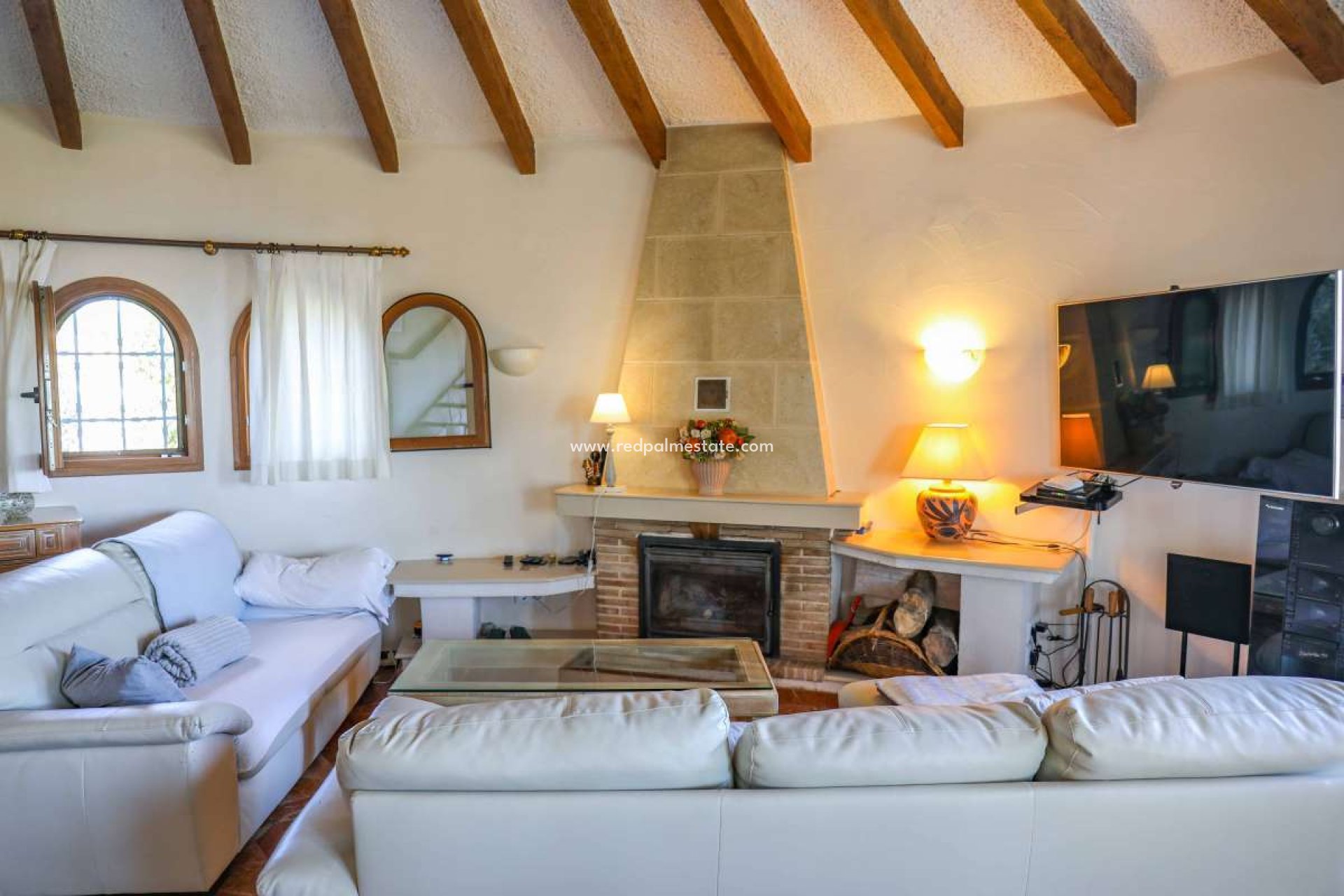 Resale - Villa -
Jávea