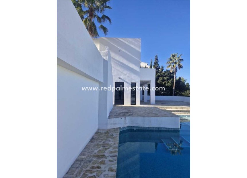 Resale - Villa -
Jávea