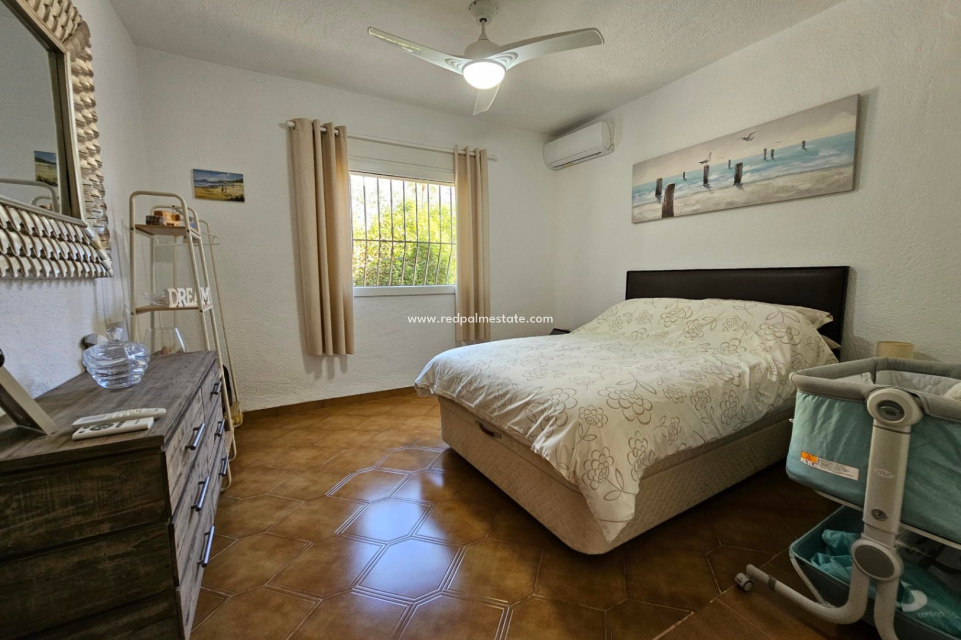 Resale - Villa -
Jávea