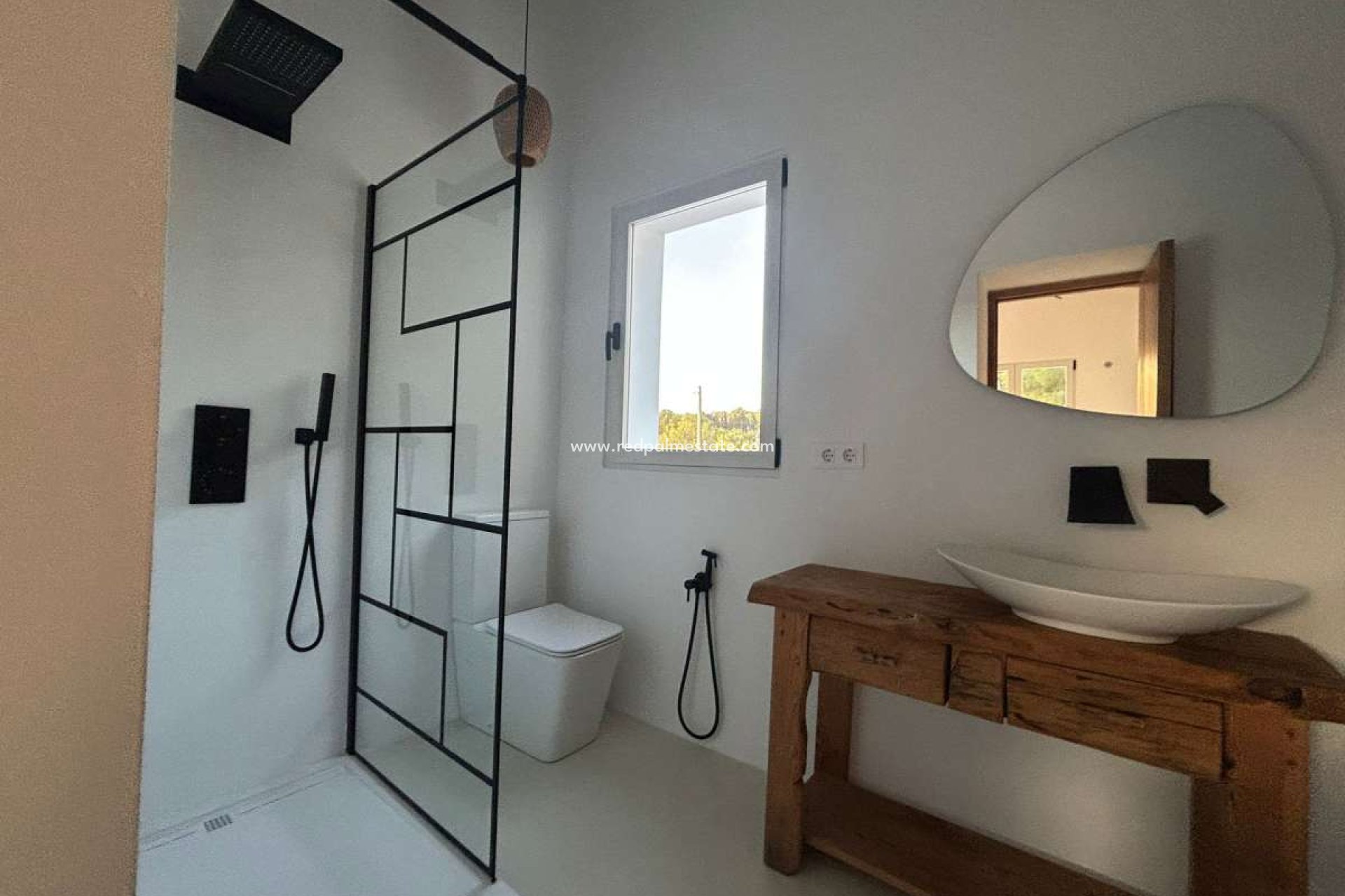 Resale - Villa -
Jávea