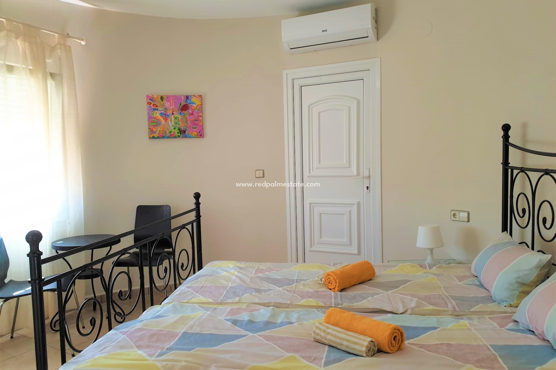 Resale - Villa -
Jávea