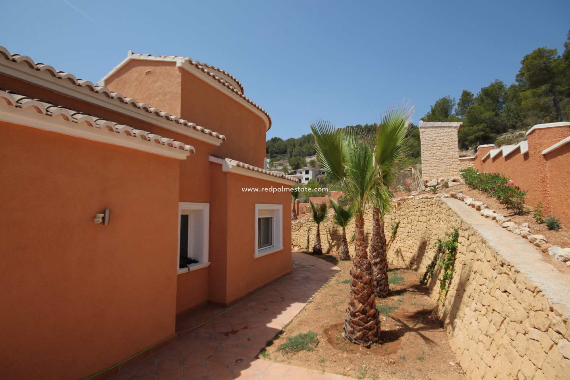 Resale - Villa -
Jávea