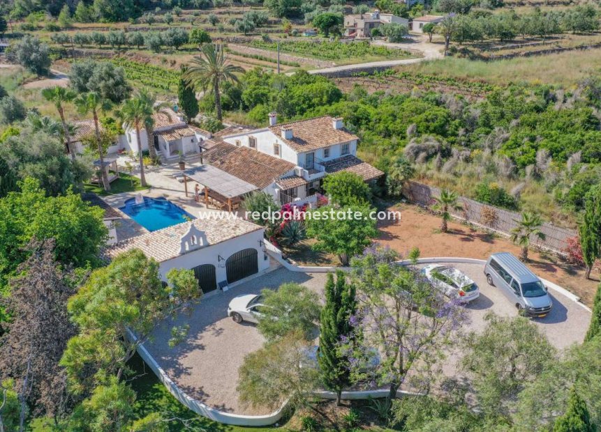 Resale - Villa -
Jesus Pobre - Inland