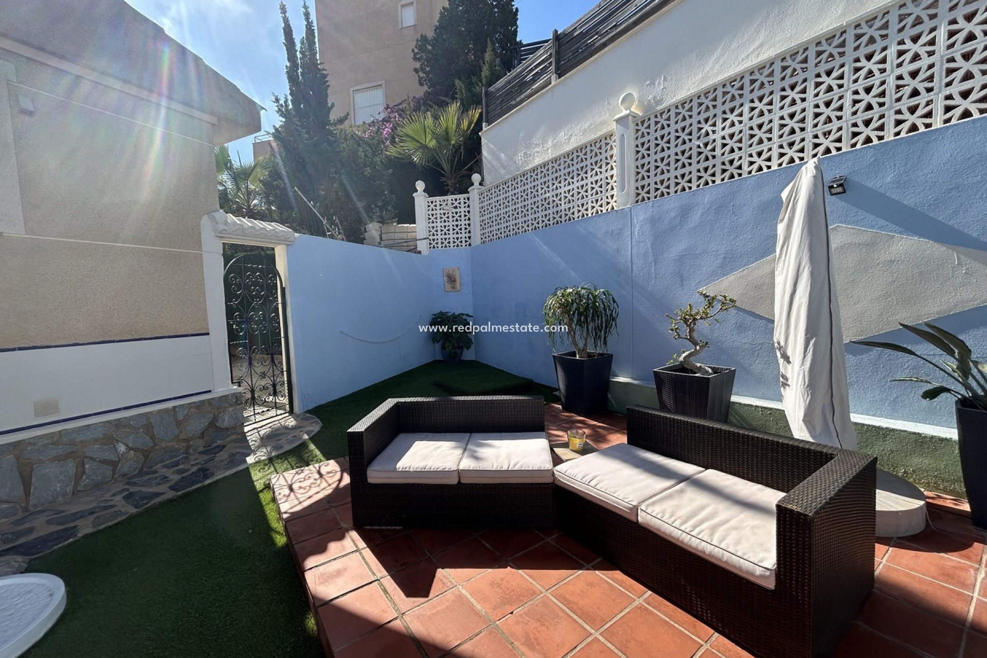 Resale - Villa -
La Manga - Cala Flores