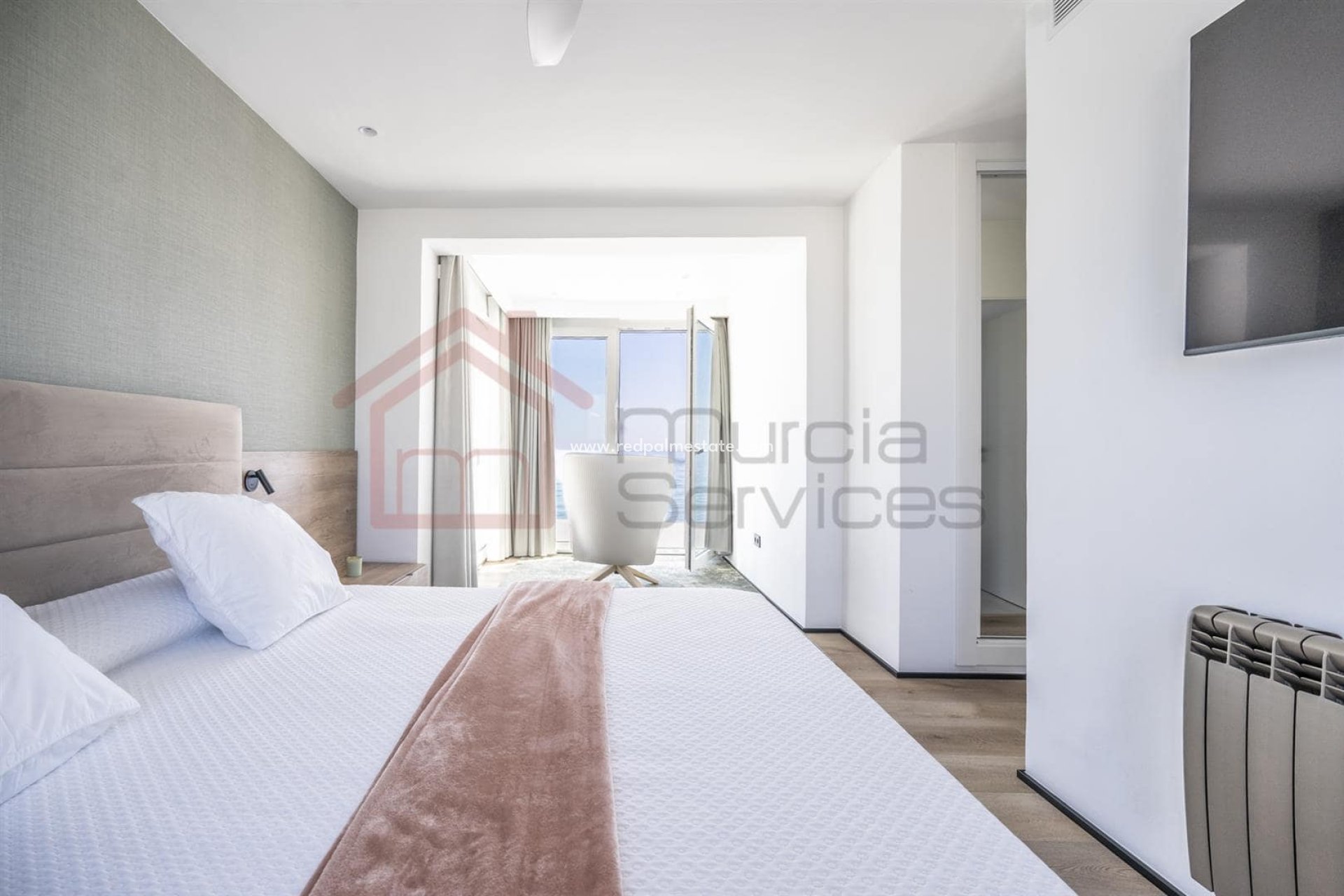 Resale - Villa -
La Manga - Costa Calida