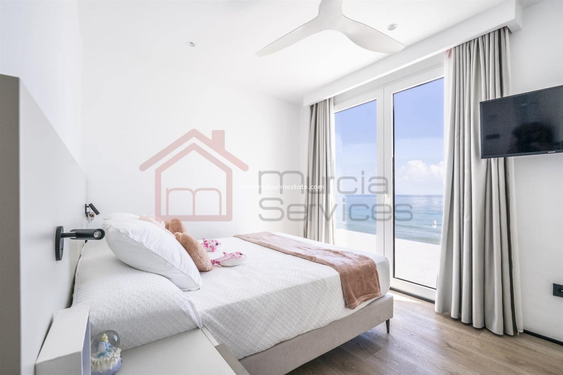 Resale - Villa -
La Manga - Costa Calida