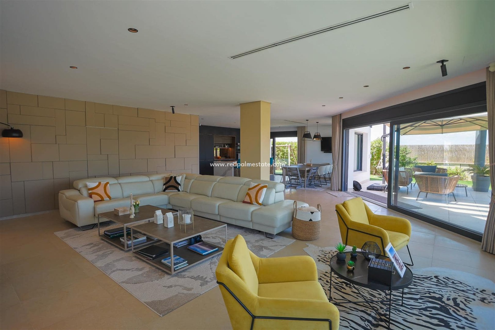 Resale - Villa -
La Manga - Costa Calida