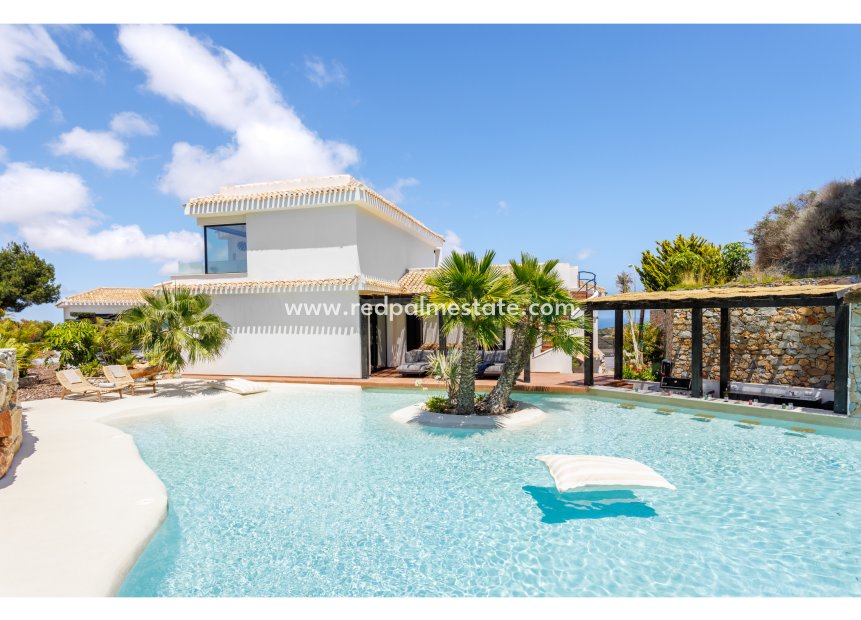 Resale - Villa -
La Manga - Costa Calida