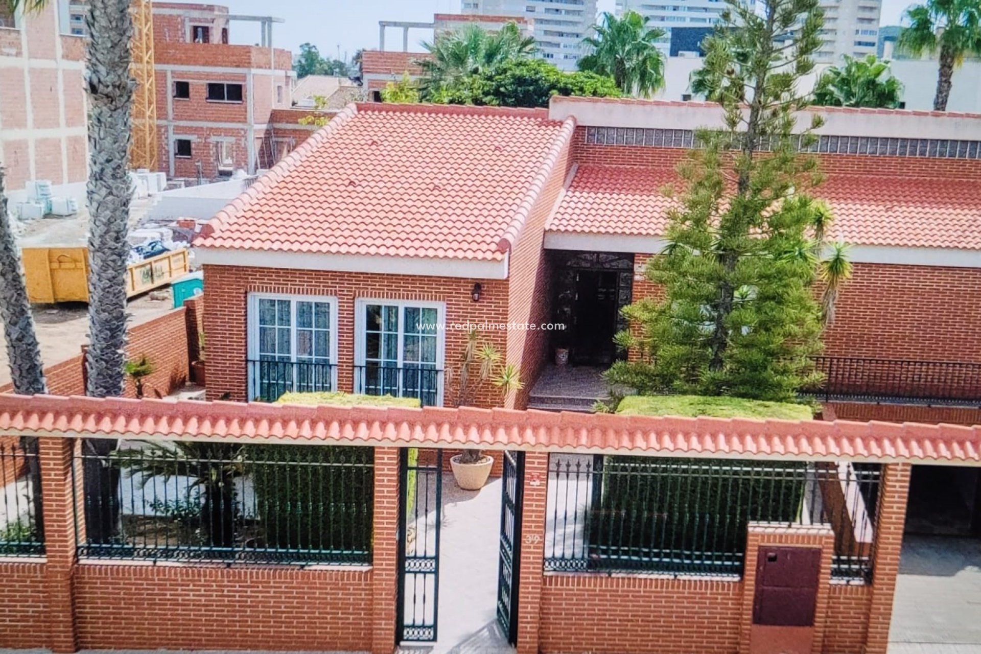 Resale - Villa -
La Manga - Costa Calida