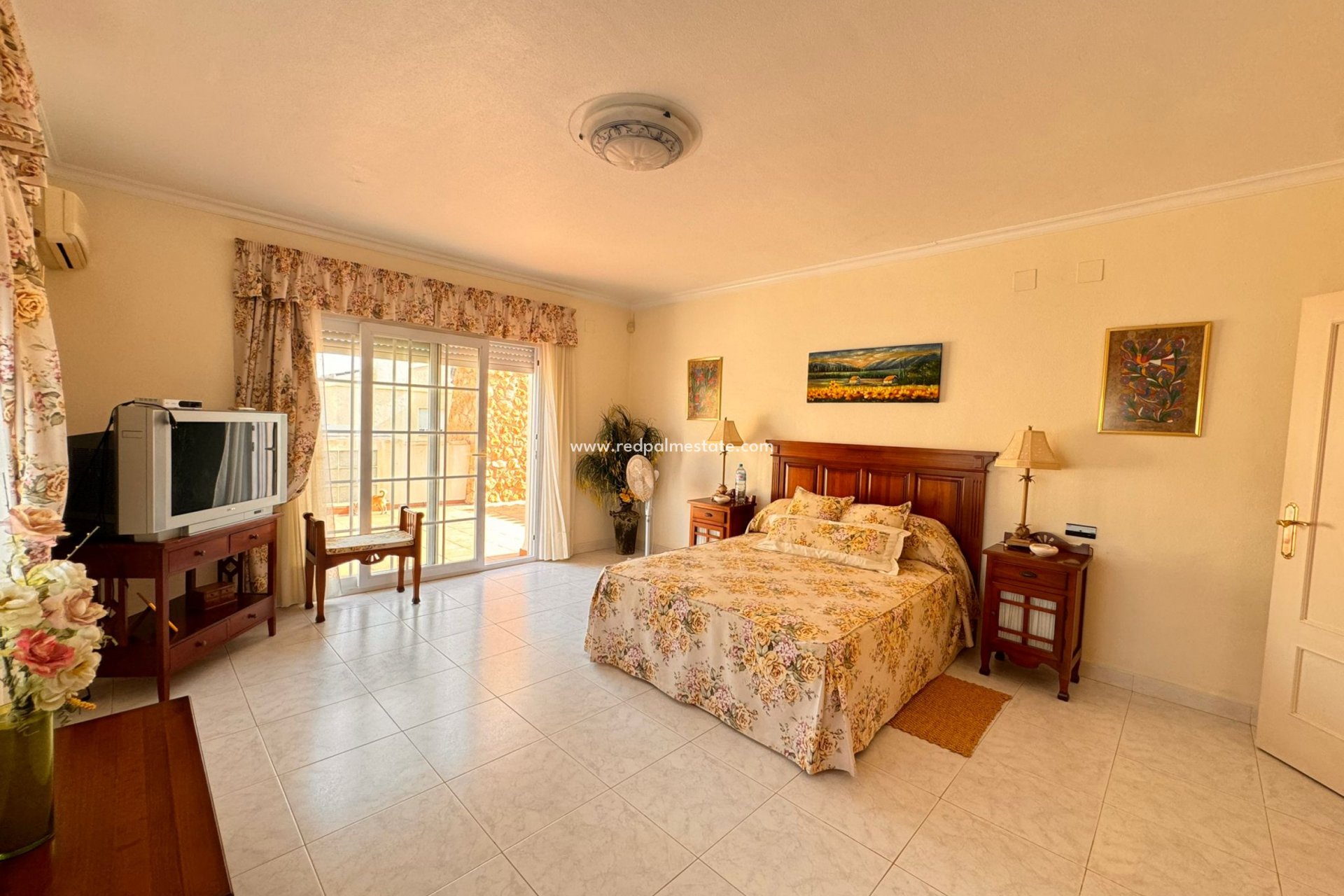 Resale - Villa -
La Manga - Costa Calida