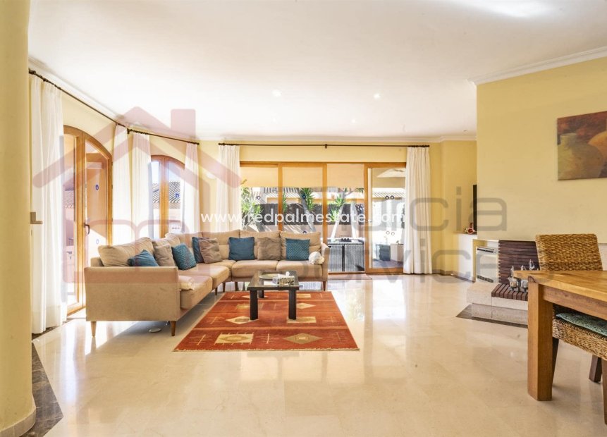 Resale - Villa -
La Manga - La Manga Club