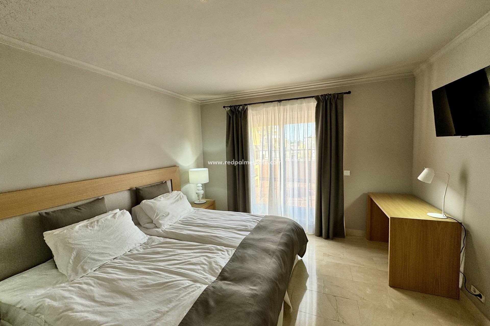 Resale - Villa -
La Manga - La Manga Club